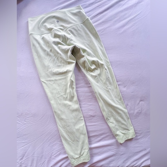 Lululemon Align HR Pant 25”- size 10 creamy mint - Picture 4 of 7